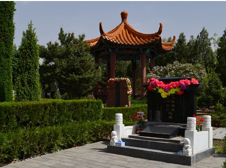 中华永久陵园有哪些特色服务？